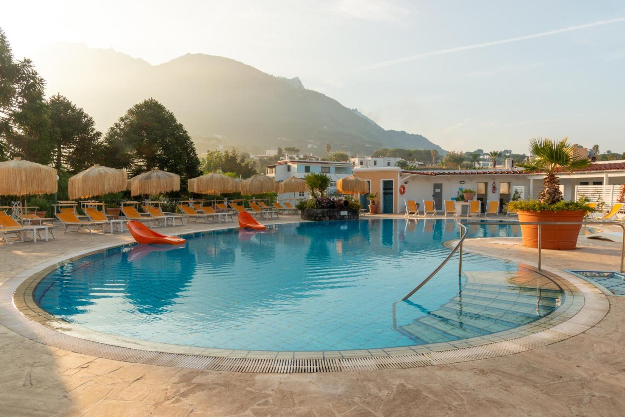 Hotel Parco Delle Agavi 4*
